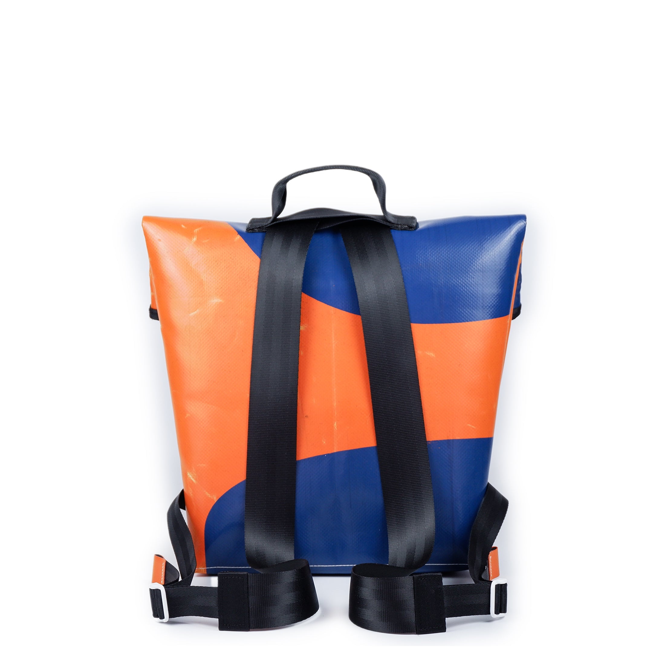 J-School | 009 - Backpack