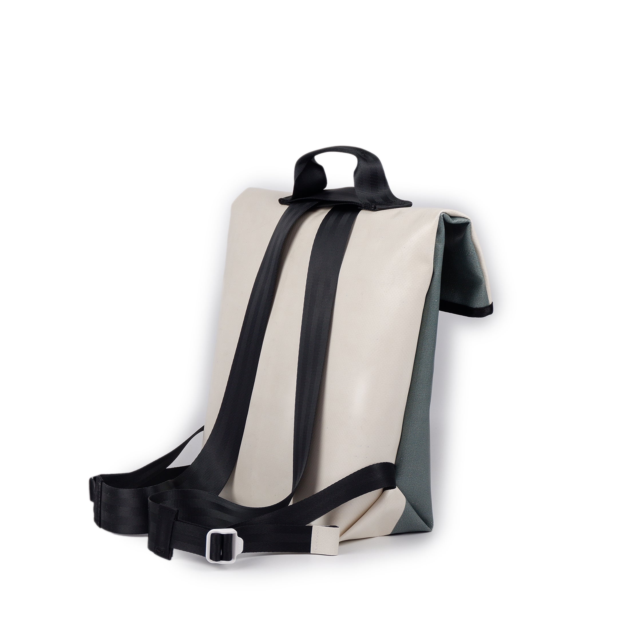 J-School | 004 - Backpack